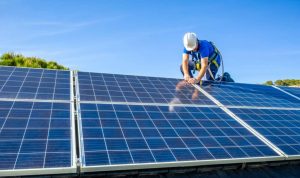 Installation et mise en production des panneaux solaires photovoltaïques à Steenwerck